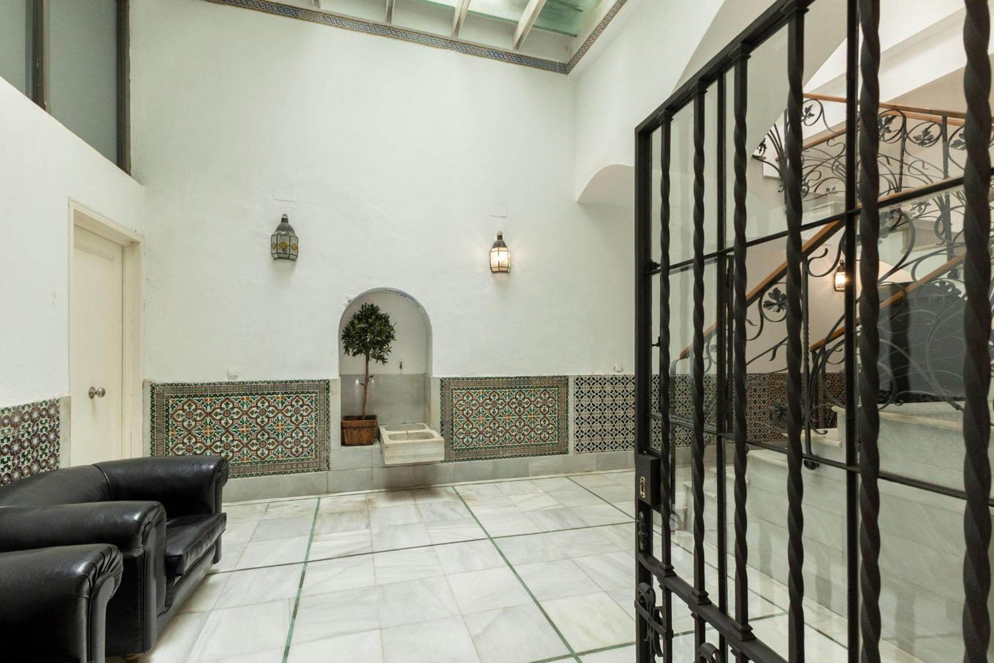 Charming 2 Bedroom Boutique Triplex Apartment With Private Terrace At Seville City Center By Ocityzen Εξωτερικό φωτογραφία